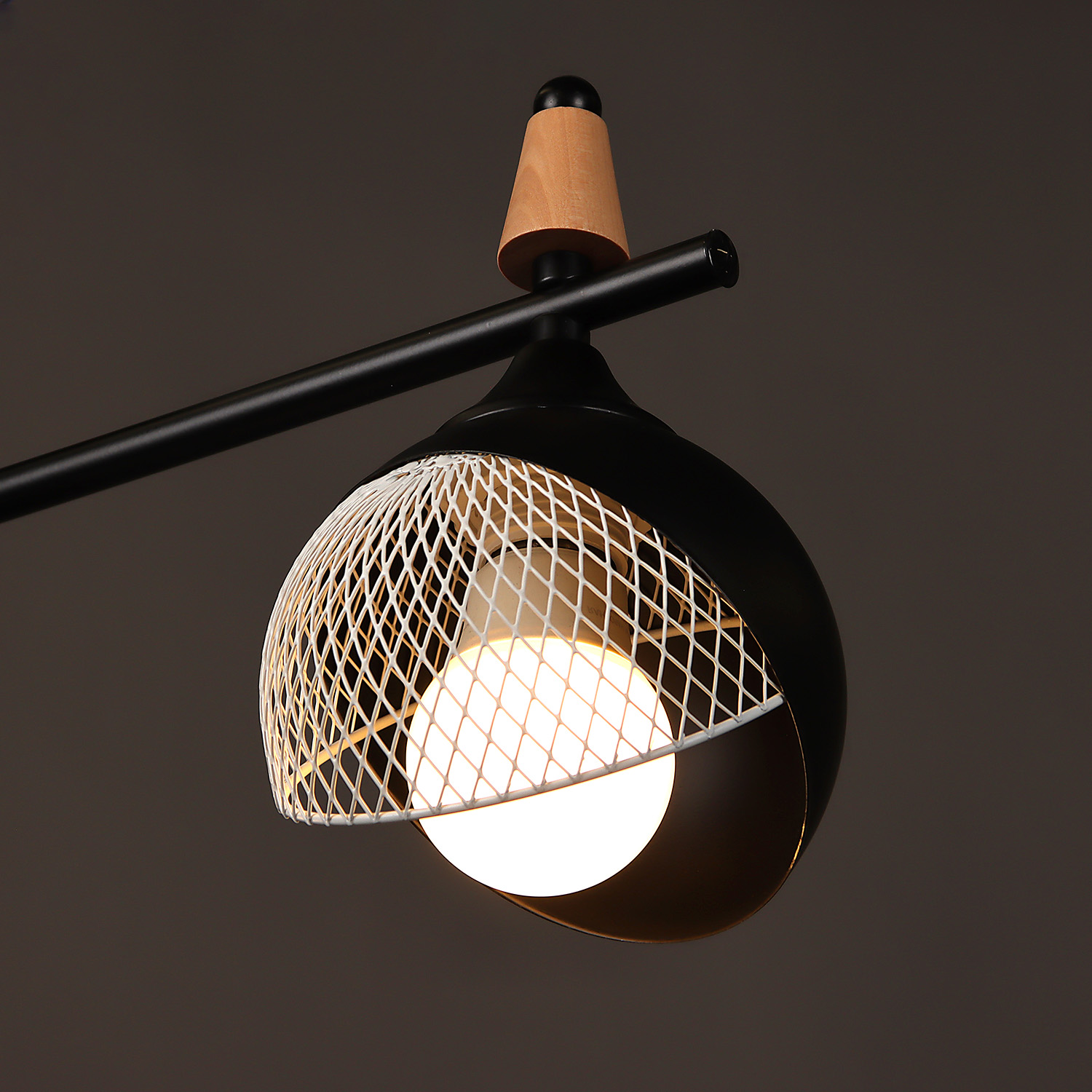 Люстра N6418/3 BK+WOOD 3*40W E27 220V (l-560; w-120; h-270)  VERNER LIGHTING *1