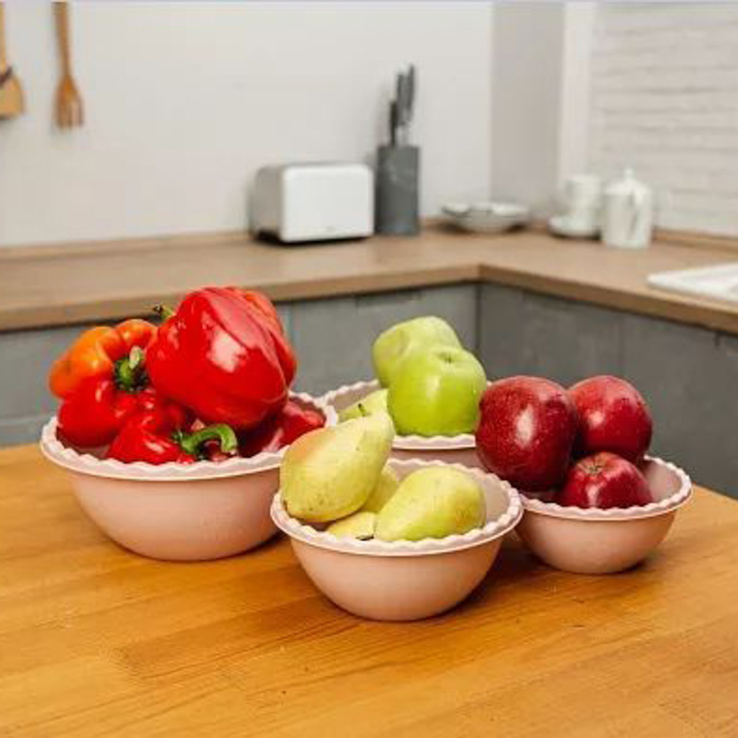 Миска пластм. НАБОР 4шт: 0,55л+0,9л+1,4л+2л арт.68704 ("Полимербыт") *1/8