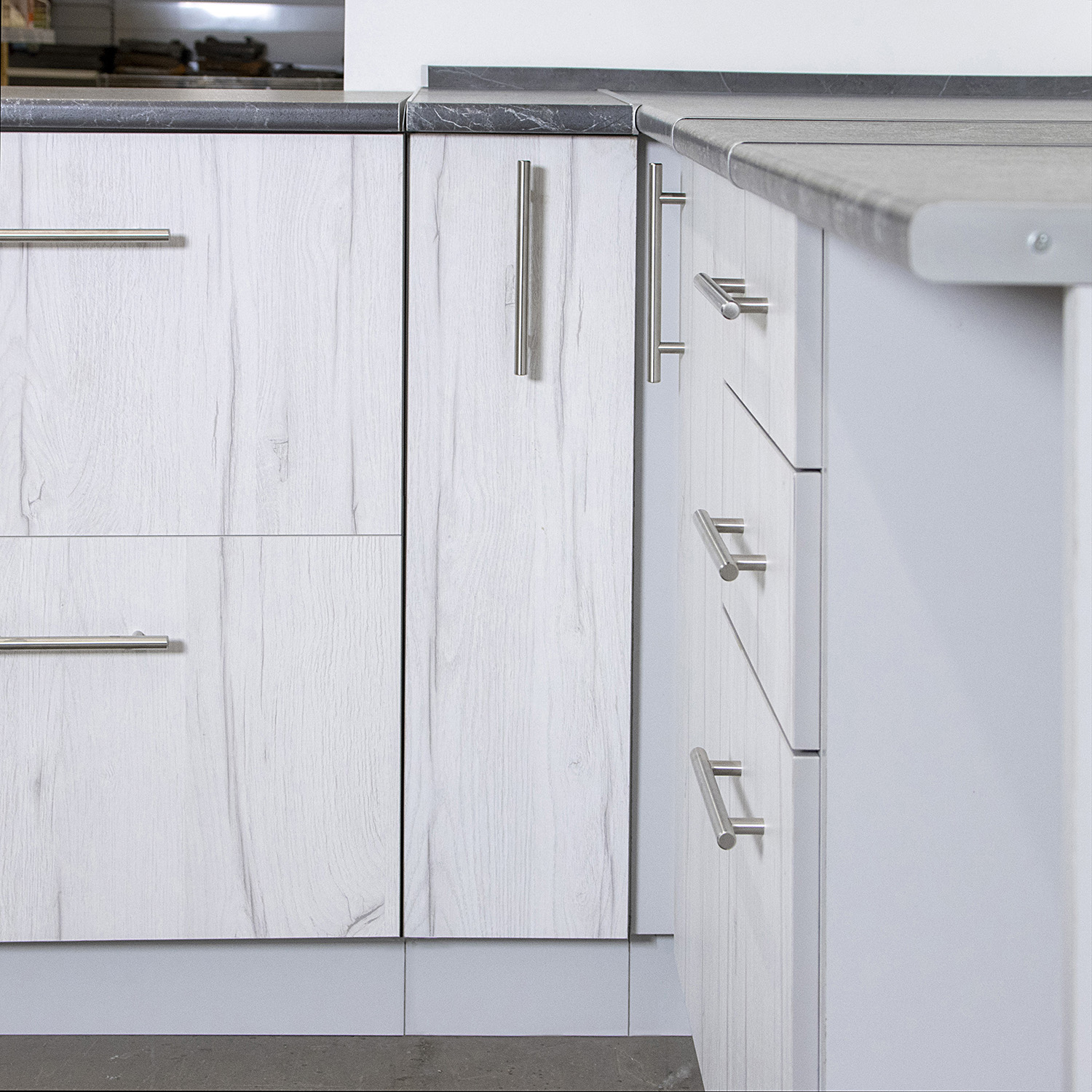 Шкаф напольный бутылочница 200х850х600 мм BROZEX-WOOD Camellia, серый / юта