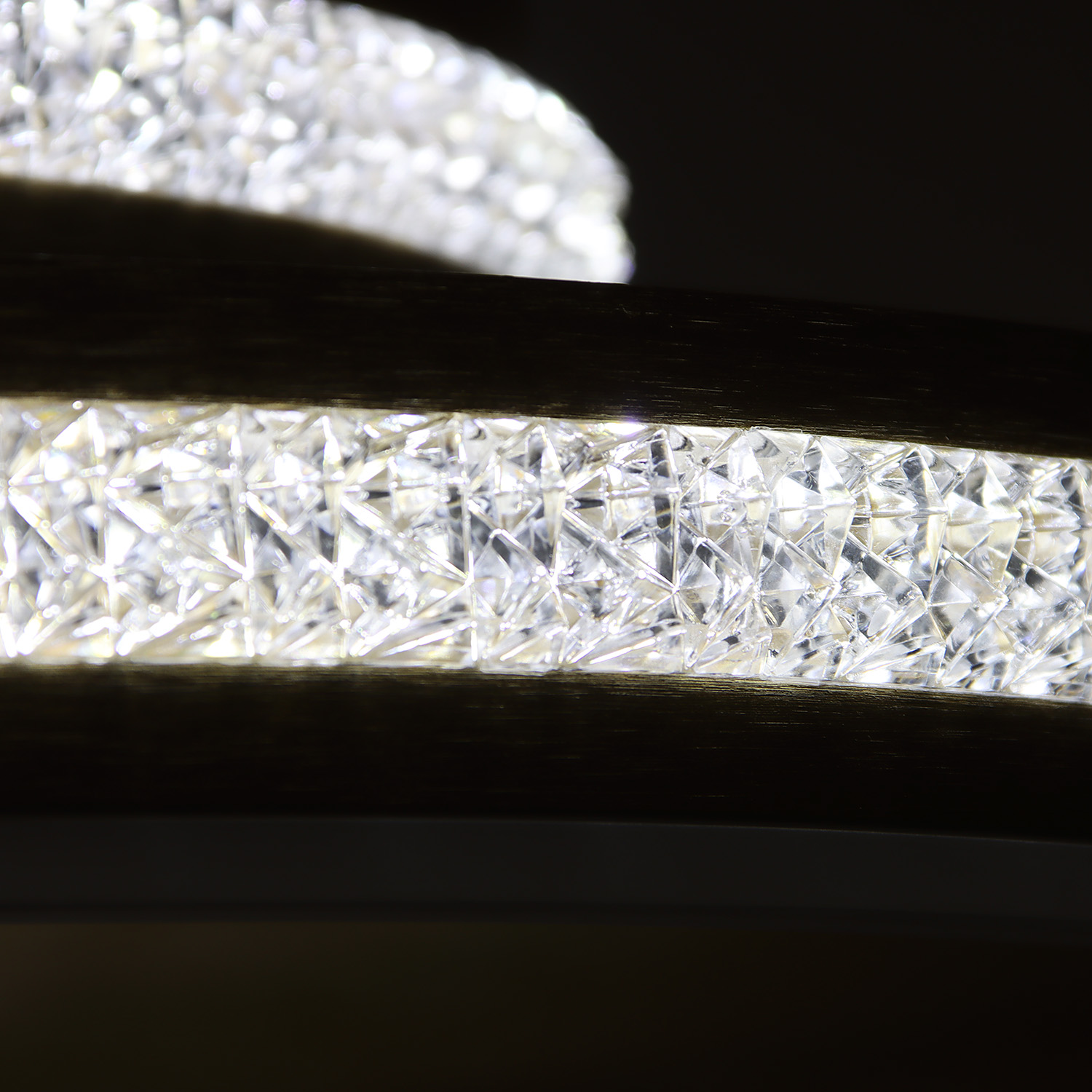 Люстра YH556/2 WT+ GD LED 3000К-6500К (h=700, d=500) пульт VERNER LIGHTING *1