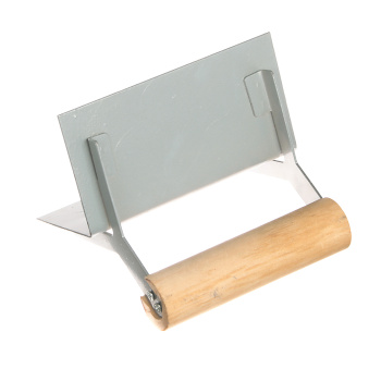 Кельма стальная для внешних углов PQTools, деревянная ручка